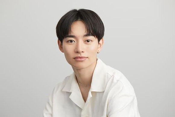 【唖然】いい歳こいて、前髪たらしてる奴ｗｗｗｗｗｗｗ