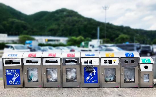 【悲報】高速道路のSA、ゴミ箱撤去で旅客に大打撃・・・・