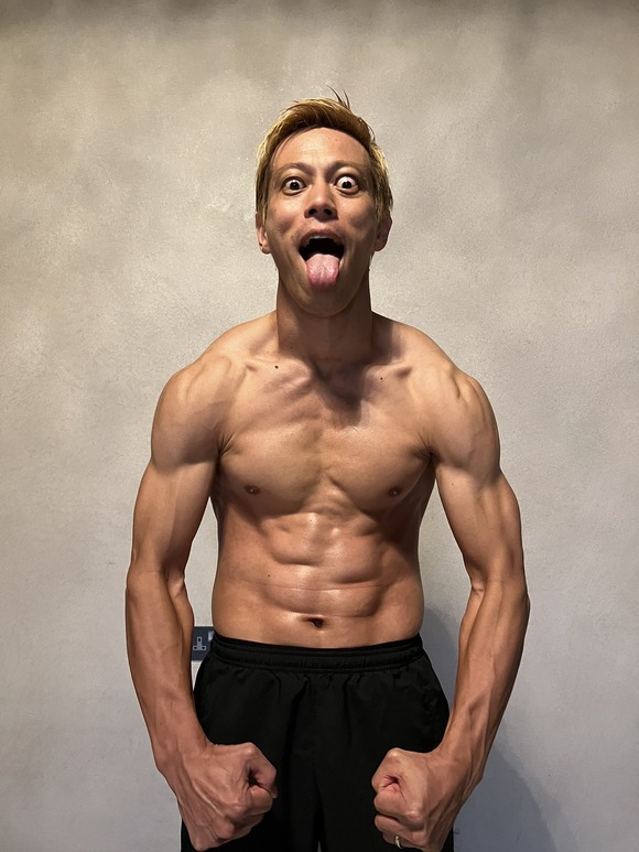 【画像】ケイスケホンダ(36)の筋肉ｗｗｗｗｗｗｗｗｗｗｗｗｗｗｗ