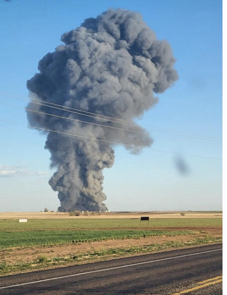 【悲報】　アメリカの牧場で牛の糞が大爆発・・・牛18000匹死亡