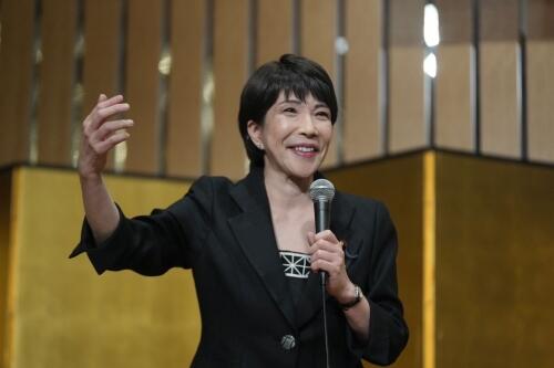 【悲報】高市総理、晩餐会にて「バロン君はドナルドに似てイケメン！」