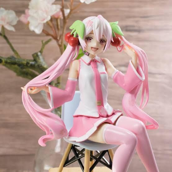 【画像】　最新の初音ミクちゃんのヌードルストッパーフィギュアが話題にｗｗｗｗｗｗｗｗｗ