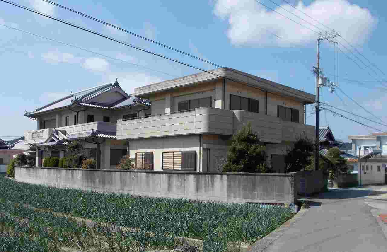 中古一戸建 南あわじ市賀集鍛冶屋３４７番地 鉄筋コンクリート造物件 築２６年 １ ８００万円 専任媒介 淡路市 南あわじ市 洲本市 淡路島 不動産情報 淡路島不動産査定 淡路島古民家 淡路島田舎暮らし 淡路島海の見える別荘地 淡路島売別荘 淡路島賃貸