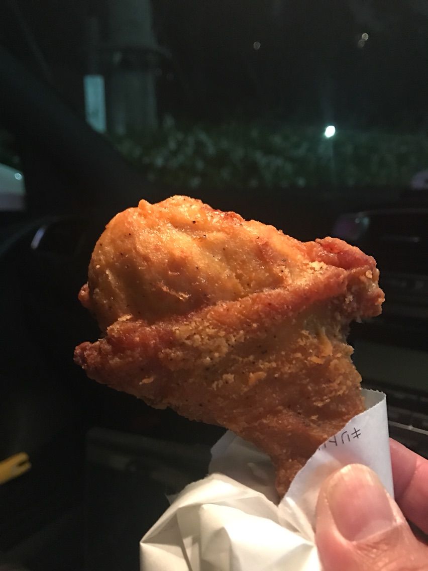 セブンイレブン ななチキ 骨付き どこで何買う コンビニ比較辛口レビュー