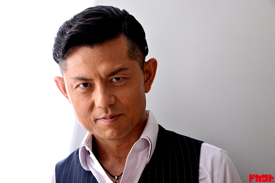 19年8月号から 的場浩司さん 取材こぼれ話をドーン 変集長後記