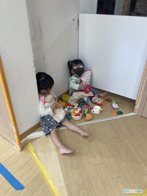emojibox_08_20260515_162447