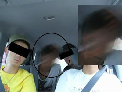 顔がぶれてしまっている