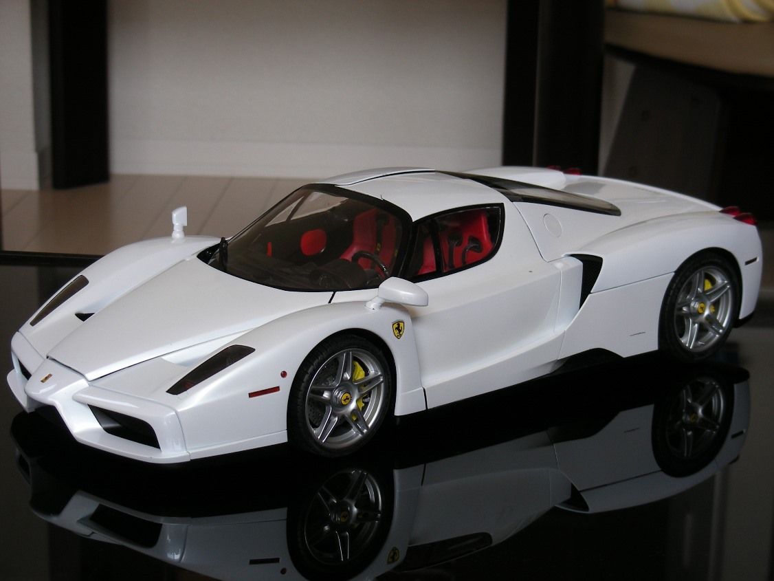 タミヤ 1/12 エンツォ フェラーリ