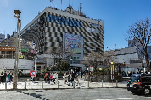 shinjuku-station-east-exit-area-2_medium