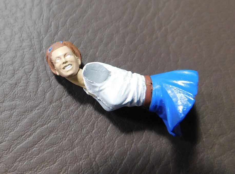 タイヤを交換する娘 その４ 完成 フィギュアとdollの狭間で