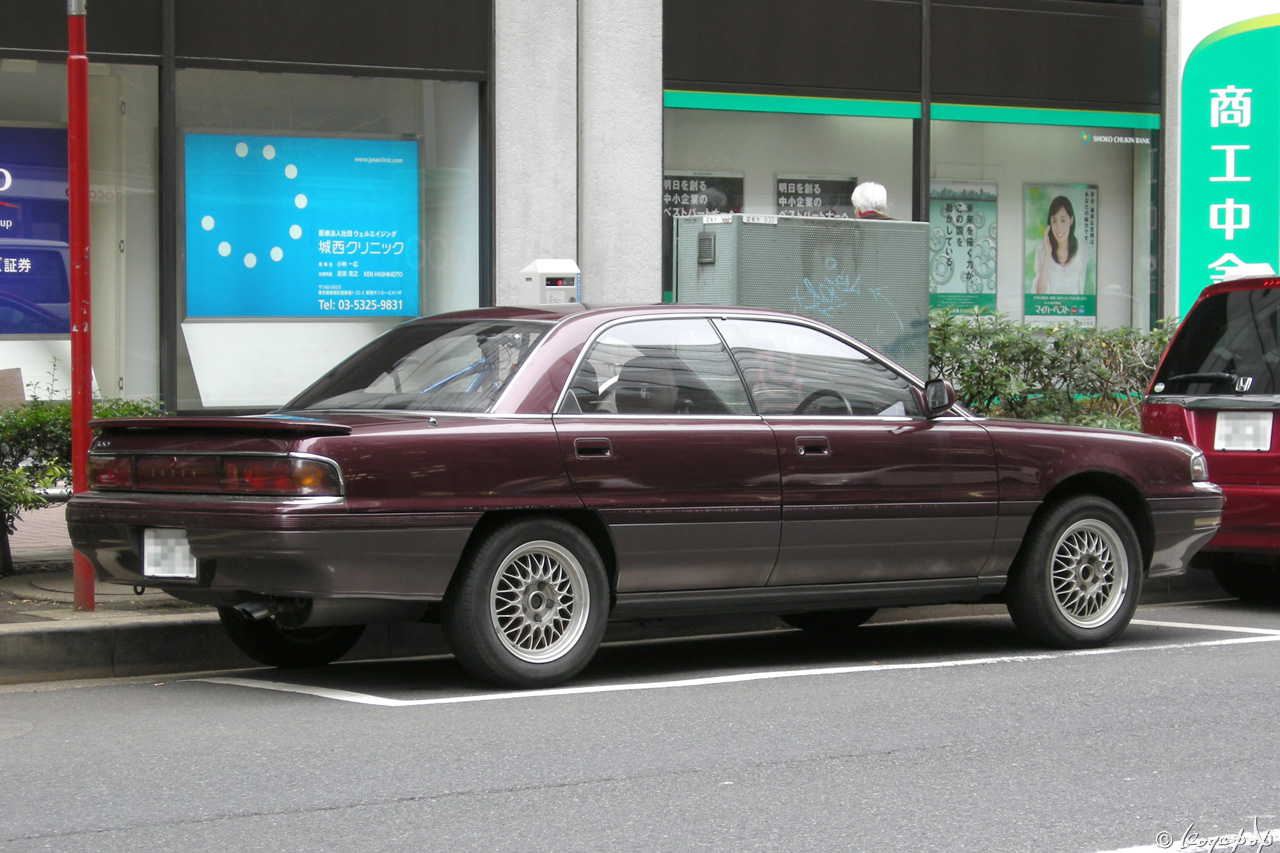 koyapop-s-library-beautiful-cars-1-300