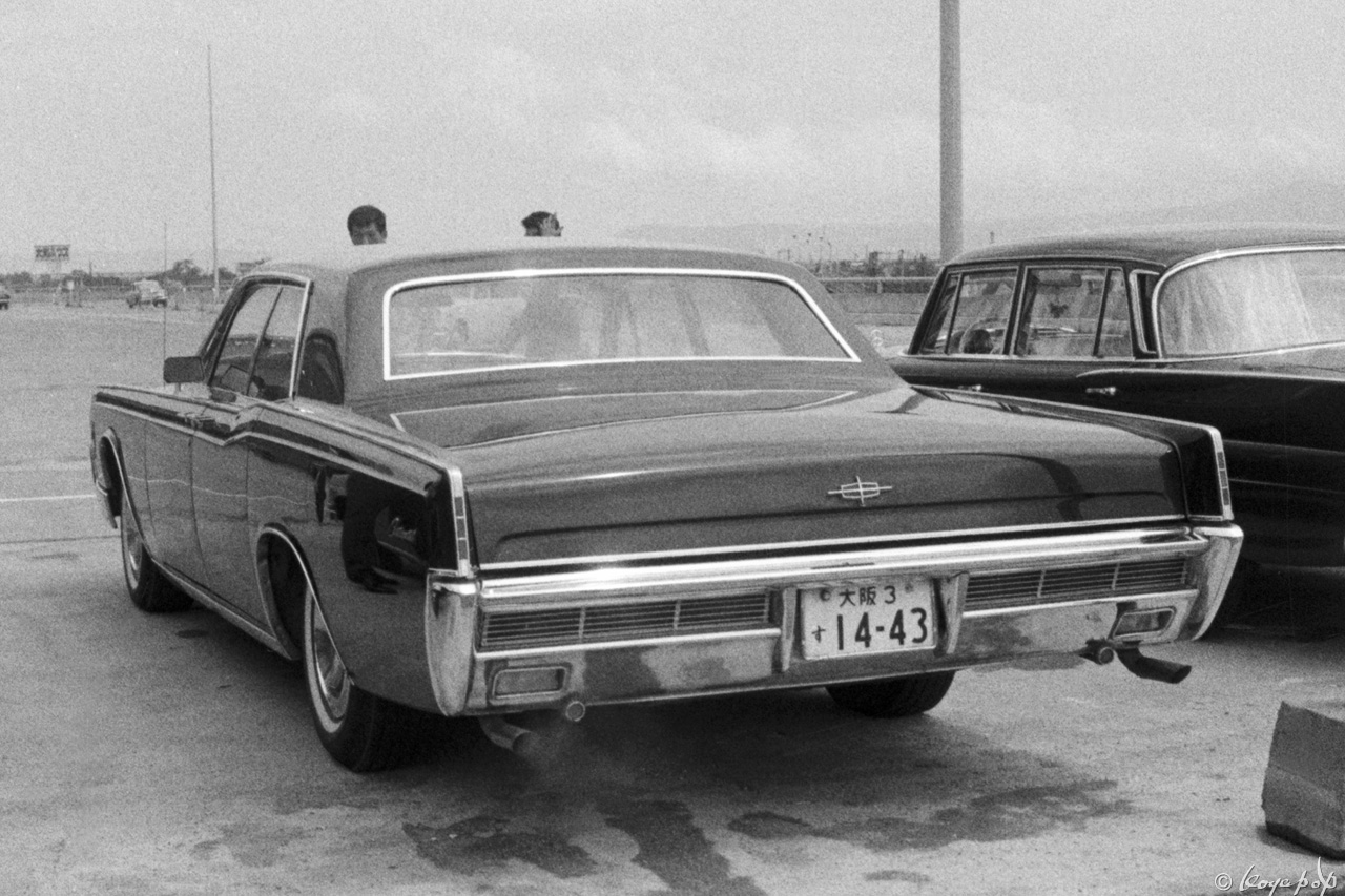 新大阪駅のリンカーン コンチネンタル 02 Koyapop S Library Beautiful Cars 1