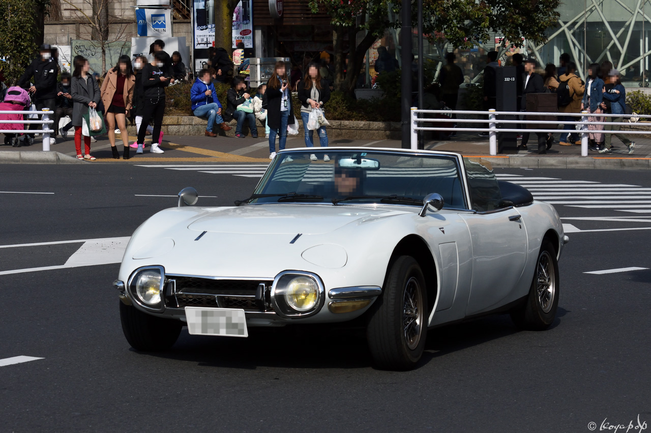 toyota 2000gt 170312R-012x1280