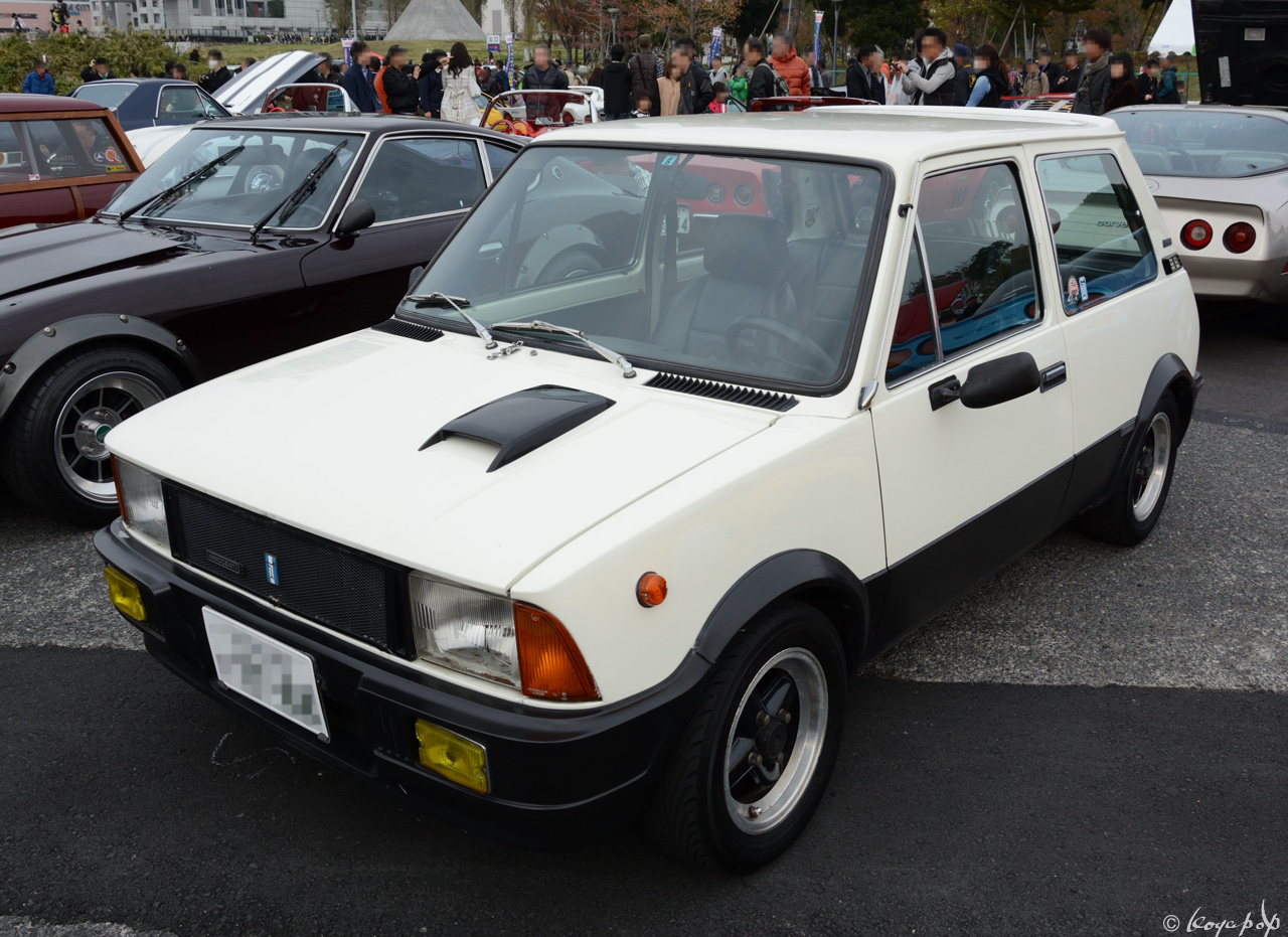 お台場のイノチェンティ ミニ デ トマソ 01 Koyapop S Library Beautiful Cars 1