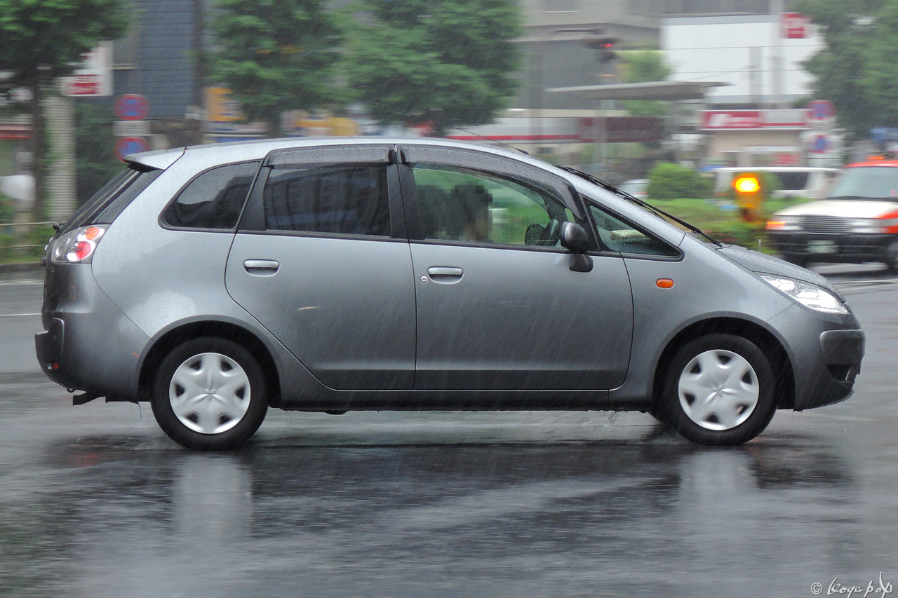 雨中の三菱 コルトプラス Koyapop S Library Beautiful Cars 1 雨中の三菱 コルトプラス Koyapop S Library Beautiful Cars 1
