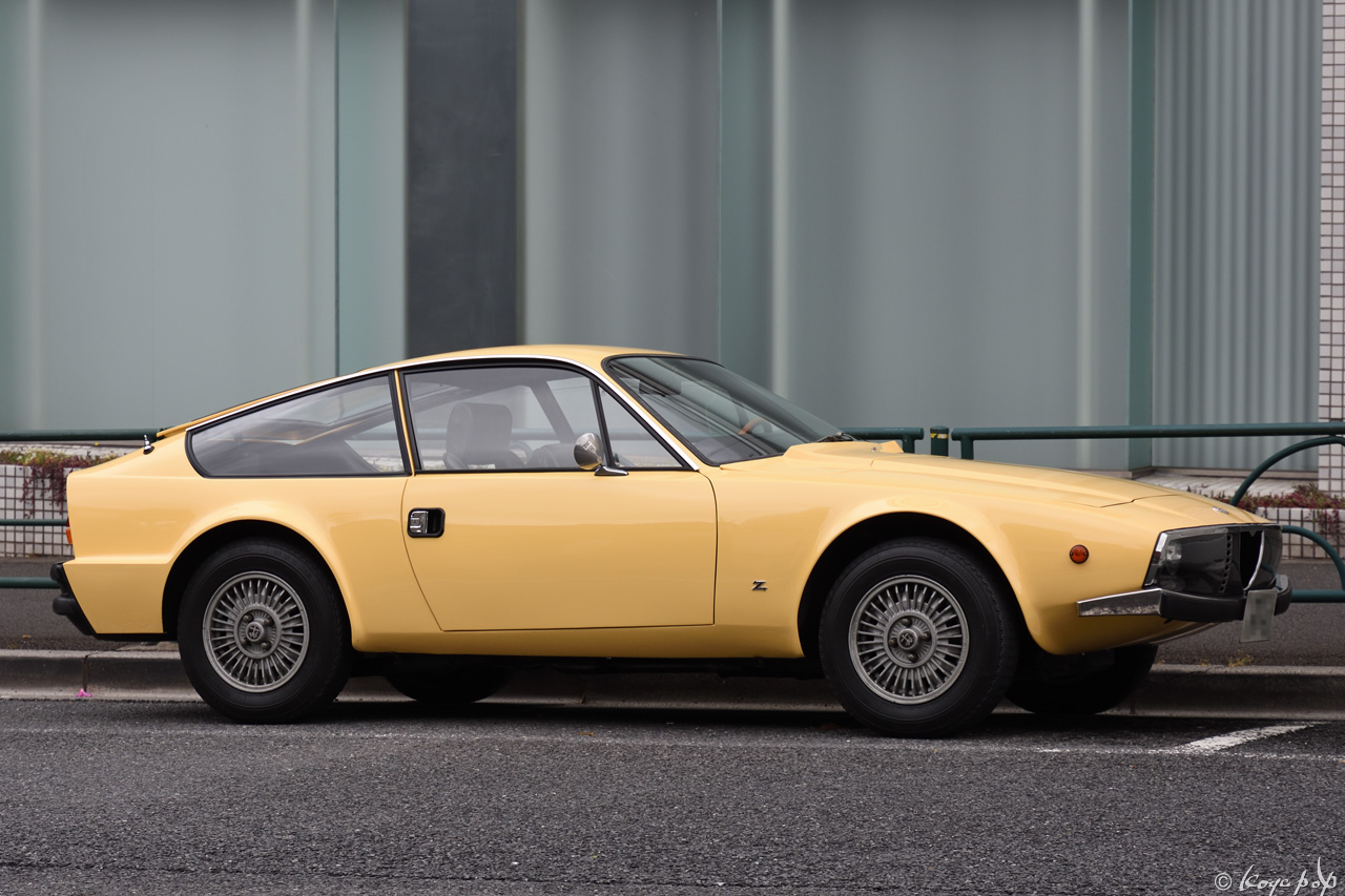 アルファロメオジュニアZ 右リアクォーターガラス 当時物USED/zagato アルファロメオジュニアZ 右リアクォーターガラス 当時物USED/zagato