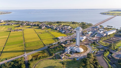 行方市霞ケ浦ふれあいランド（水の科学館・虹の塔）【いばらきドローン散歩Vol.002】 : 一般社団法人地方創生戦略研究所