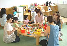 子育て総合支援センター
