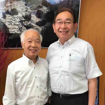 黒川三好市長と