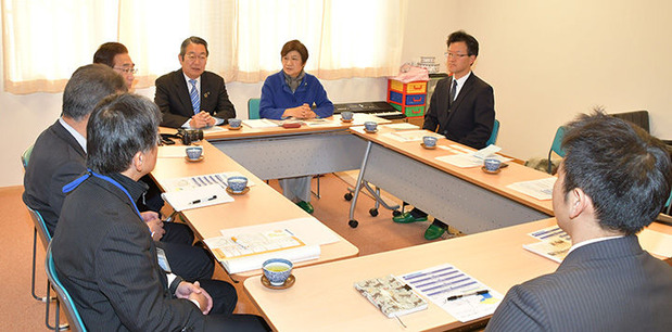 茨城県発達障害者支援センター懸案を視察する県議団