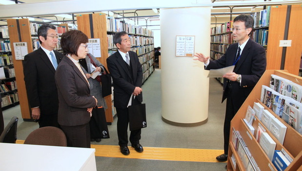 筑波技術大学視察:春日キャンパスの図書館