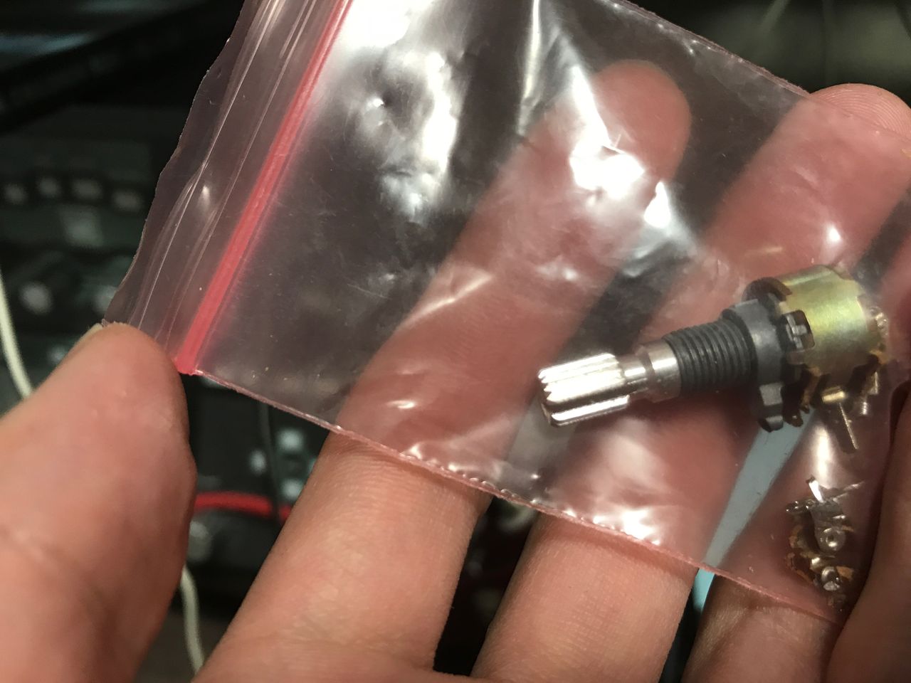 FURMAN hr-6 ガリのリペア : ドメのギターリペアブログ