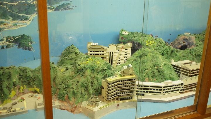大洞窟 忘帰洞温泉 海に浮かぶ ホテル浦島 Domojapan 大洞窟 忘帰洞温泉 海に浮かぶ ホテル浦島 Domojapan