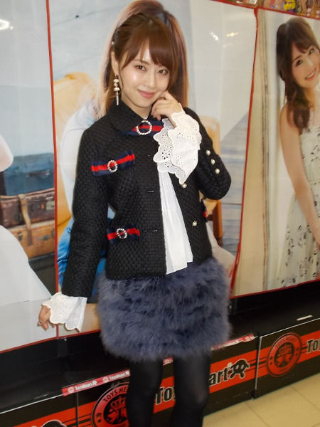 akihopose220180121