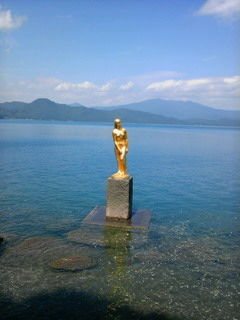 待ち受けにパワースポット田沢湖辰子像どうぞ 勝手にスポーツコメンテーター Since05