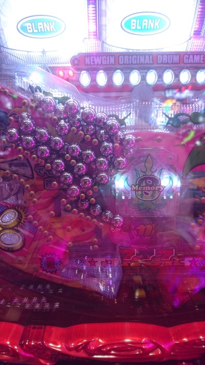 スロットとパチンコのまとめ鈴木さん速報