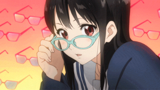 スロットを打つ女の子