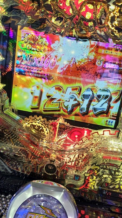 スロットとパチンコのまとめ鈴木さん速報