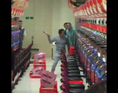 スロットとパチンコのまとめ鈴木さん速報