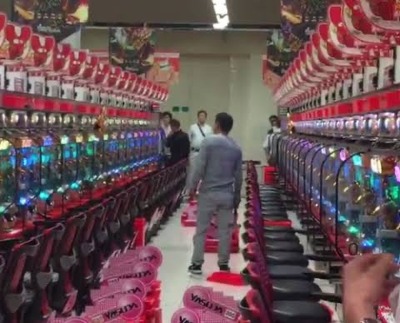 スロットとパチンコのまとめ鈴木さん速報