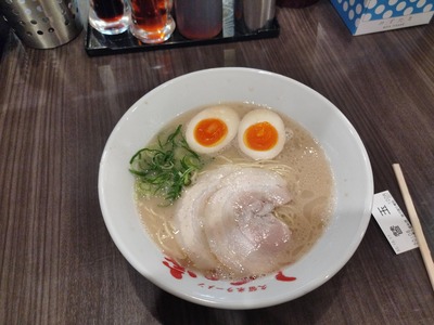 スロットとパチンコのまとめ鈴木さん速報