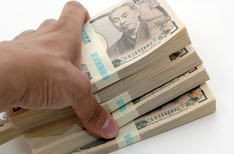 パチとスロで１か月で40万負けたけど質問ある？