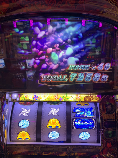 スロットとパチンコのまとめ鈴木さん速報