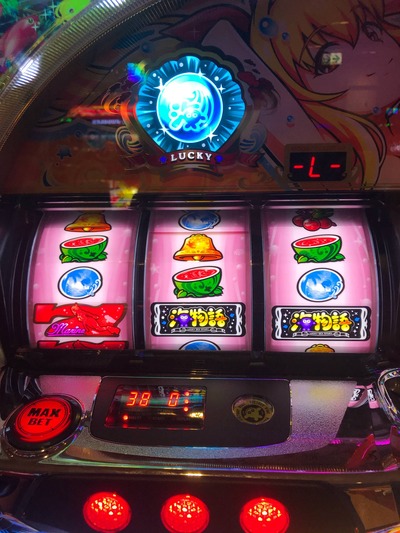 パチンコ・スロットに関連する画像