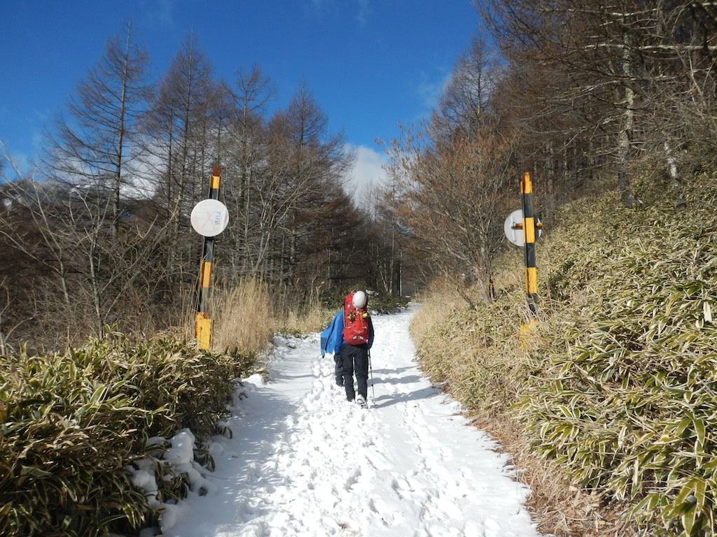 12年1月7日 土 9日 月 八ヶ岳 旭岳 東陵 どんぐり山の会