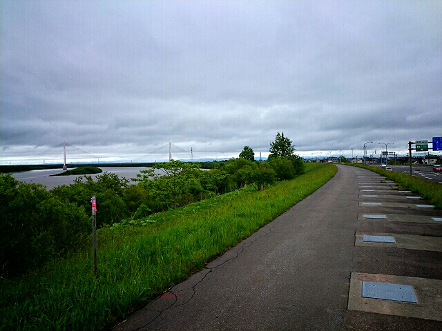 石狩川 美原大橋を歩いて渡ると 北の国カラー 北海道えべつ暮らし日記 石狩川 美原大橋を歩いて渡ると 北の国カラー 北海道えべつ暮らし日記