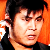 [桃]★香野 ルミ子【赤い装 青い装】ガラス絵 一枚の繪 [真作] 創画会春季展受賞・セントラル日本画大賞招待.山種美術館賞展.管楯彦大賞展 須永 慶(須永 靖夫) : 俳優メモ