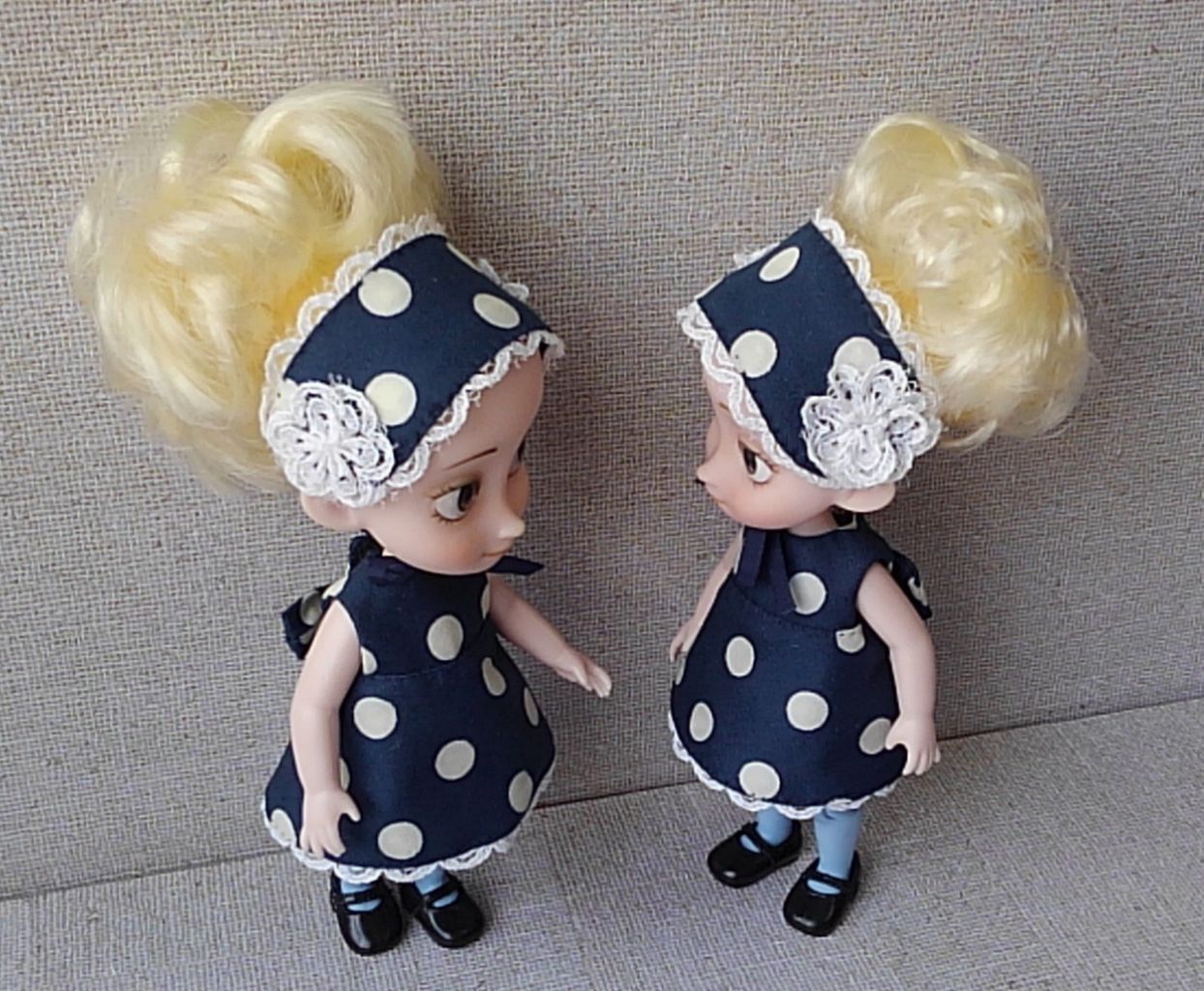 ディズニー ミニアニメータードール アナと雪の女王 双子のエルサ ながいぬのみちくさ