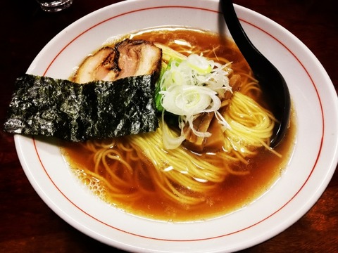 板橋で行列を作る煮干し系ラーメンに行ってきた。