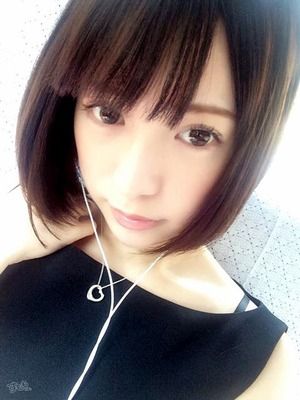 【清楚系ビッチ】この黒髪ショートな美少女が男優チ○ポに負けてアナルまでレロレロするいいなり肉便器にw永倉せな画像