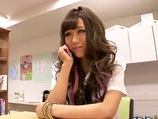 【水樹ひなの】図書室で男子達の肉棒を咥え馬乗り激腰フリで絶頂3Pセックス