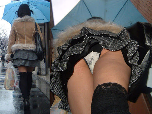 ★下から見たパンチラコレクション★エロ画像４９枚