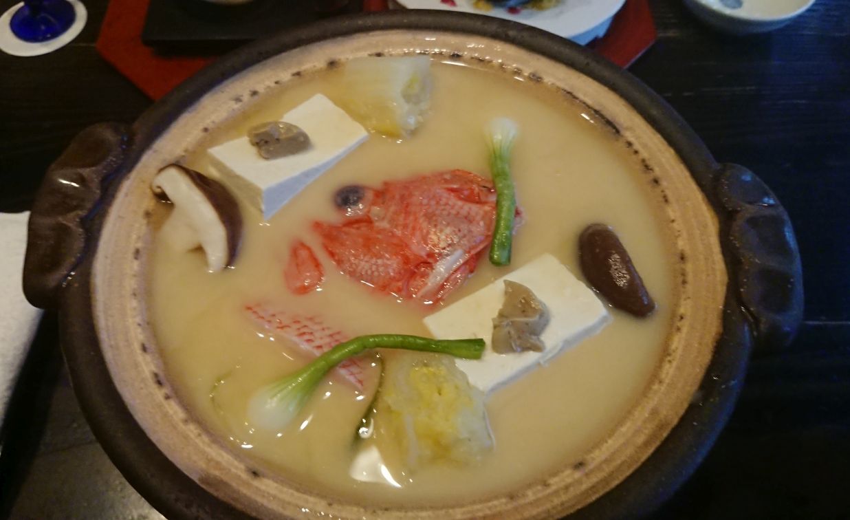 初夏の道東旅行 あかん鶴雅別荘 鄙の座の夕食 名物 絶品の道産めんめ白味噌鍋 鄙の座風 Dora S Funny Life 楽しい旅とグルメな話 他 初夏の道東旅行 あかん鶴雅別荘 鄙の座の夕食 名物 絶品の道産めんめ白味噌鍋 鄙の座風 Dora S Funny Life 楽しい旅とグルメな話 他