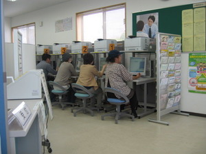 姶良市ふるさとハローワーク室内