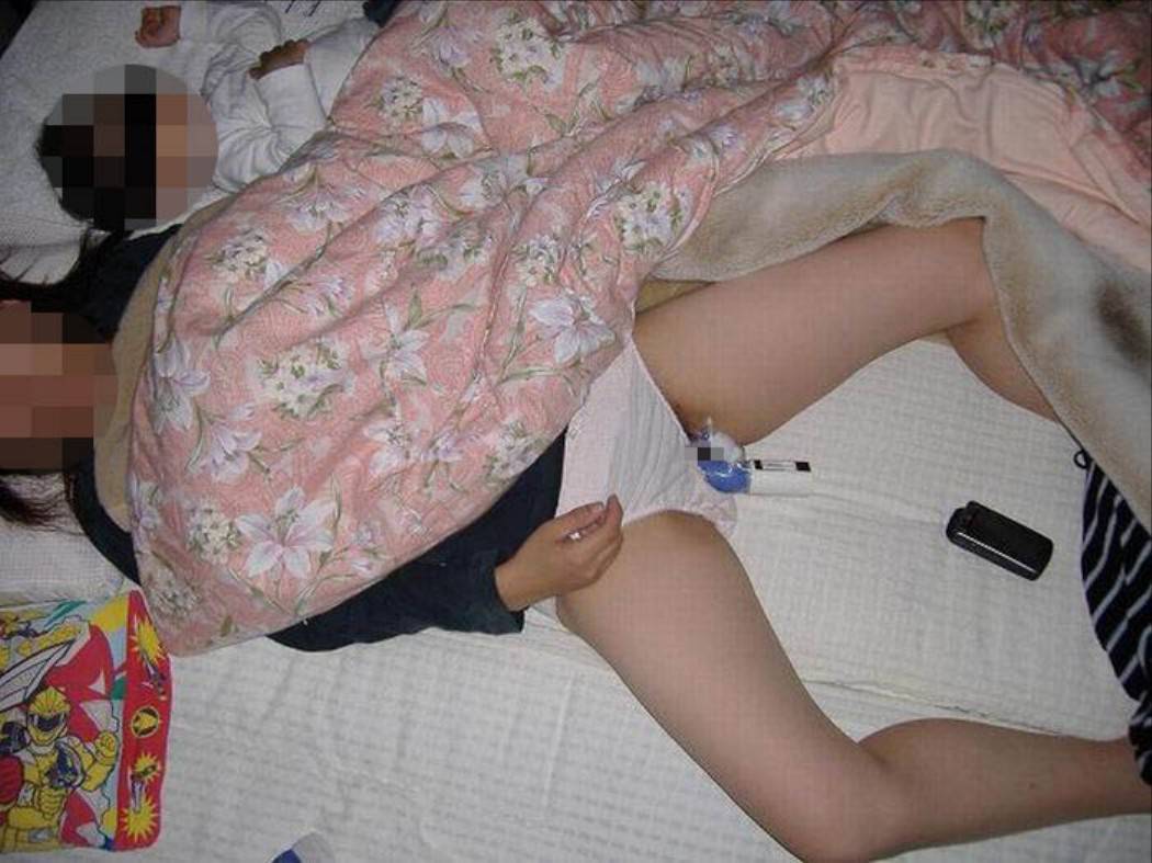 お母さんエロハプニング 