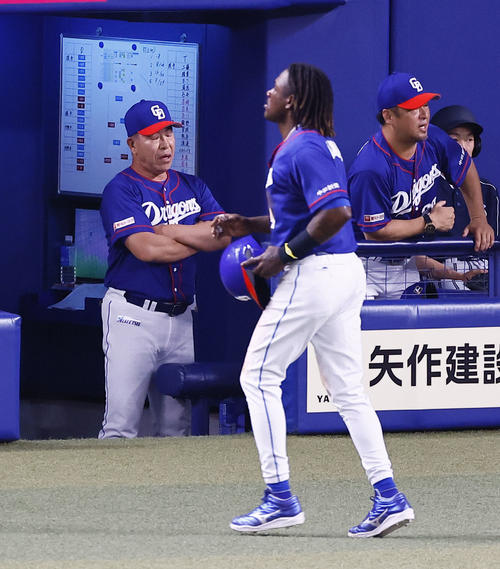 中日・井上一樹監督「オレの采配ミスだわ。すべて」
